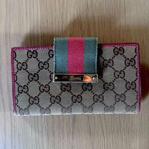 Gucci long wallet